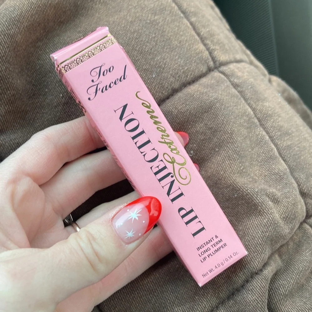 Too Faced Lip Injection Extreme Hydrating Lip gloss Plumper bubblegum yum pink